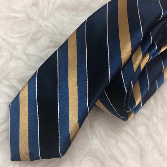 🆕 Michael Kors Silk Tie - Picture 2 of 9